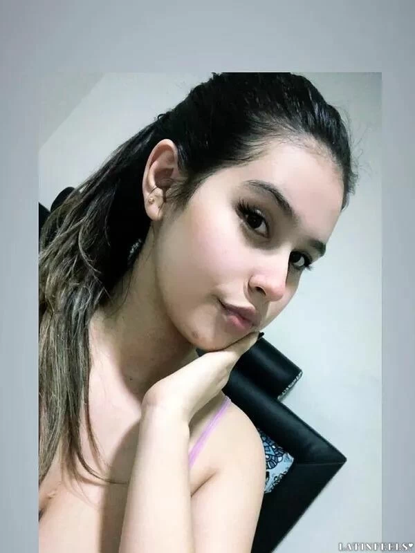 Valeria Profile image 3