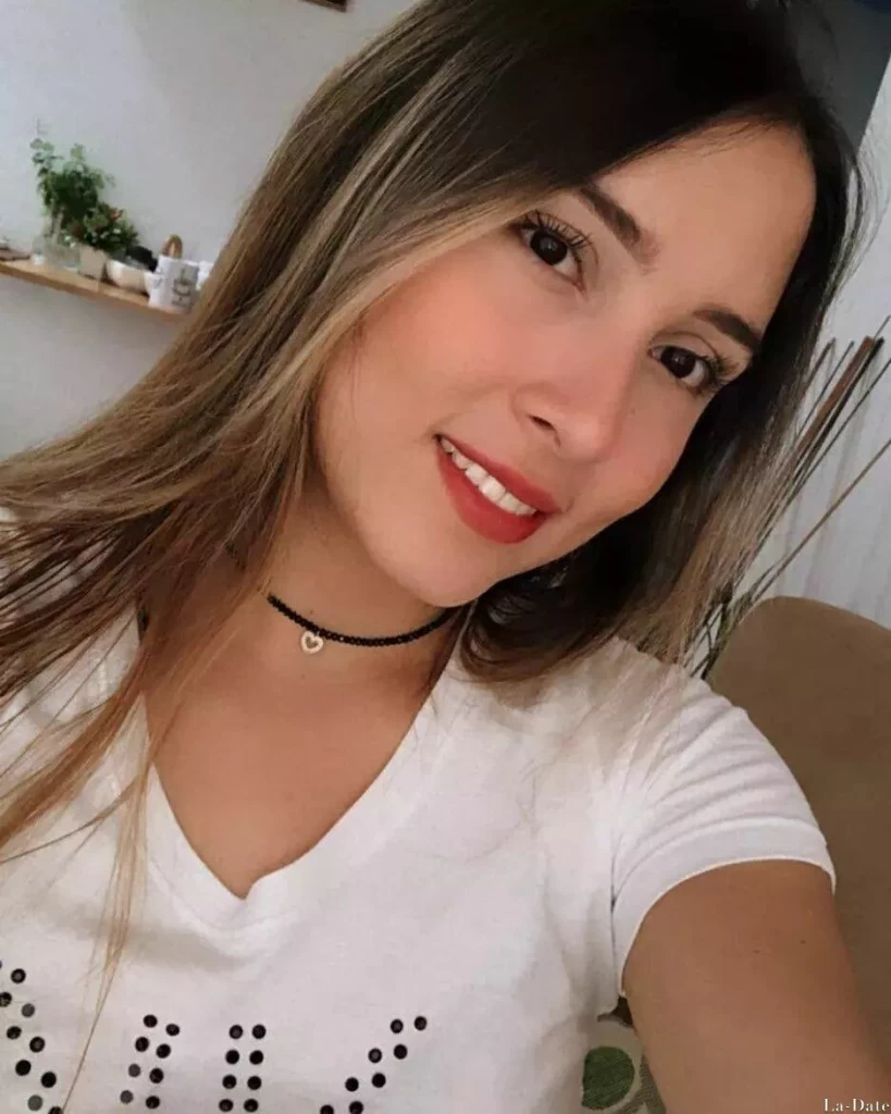 Jeannette Profile image 5
