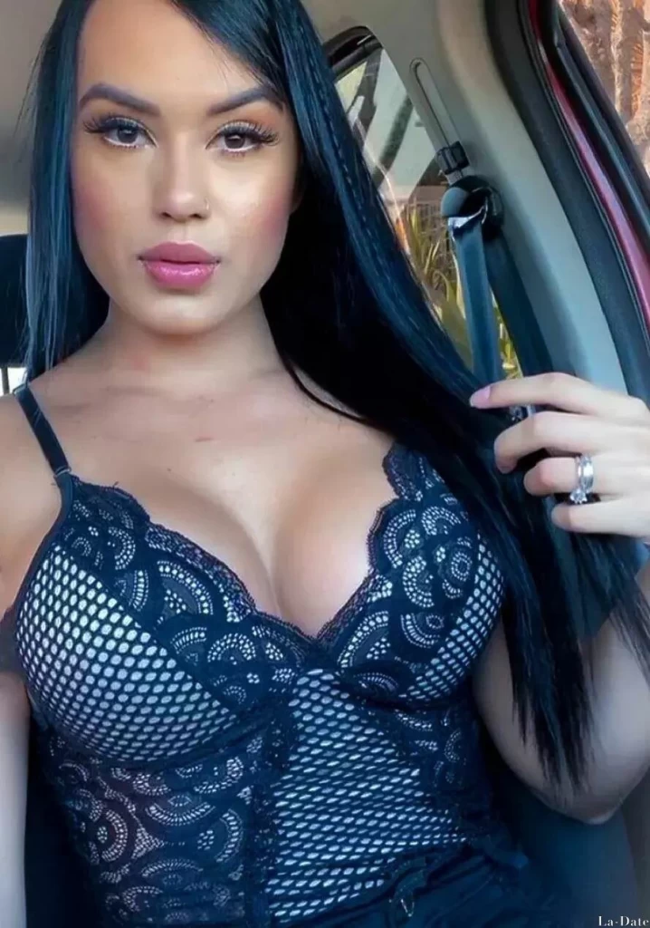 Karen Profile image 6