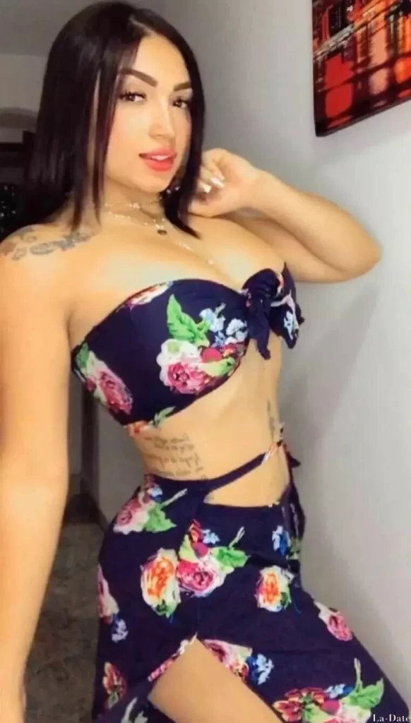 Karen Profile image 3