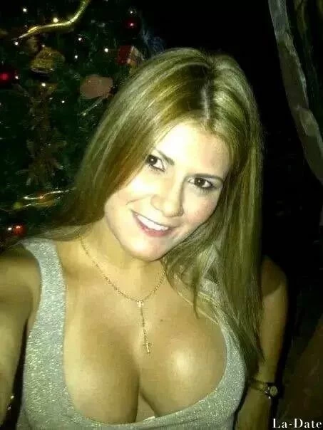 Vanessa Profile image 3