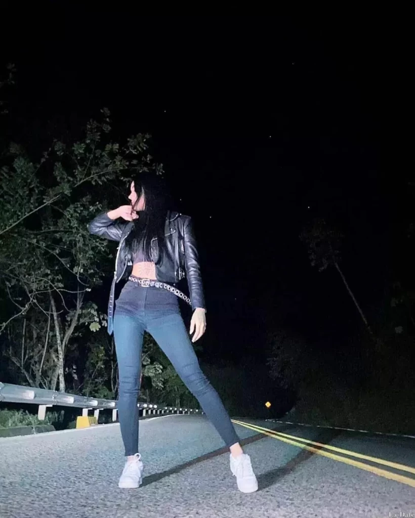 Fernanda Profile image 2
