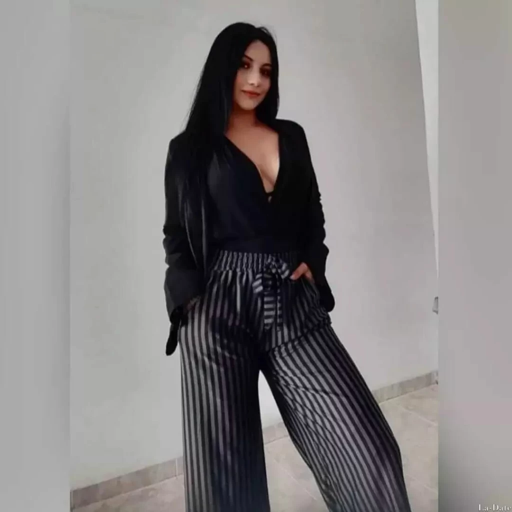 Lina Profile image 2