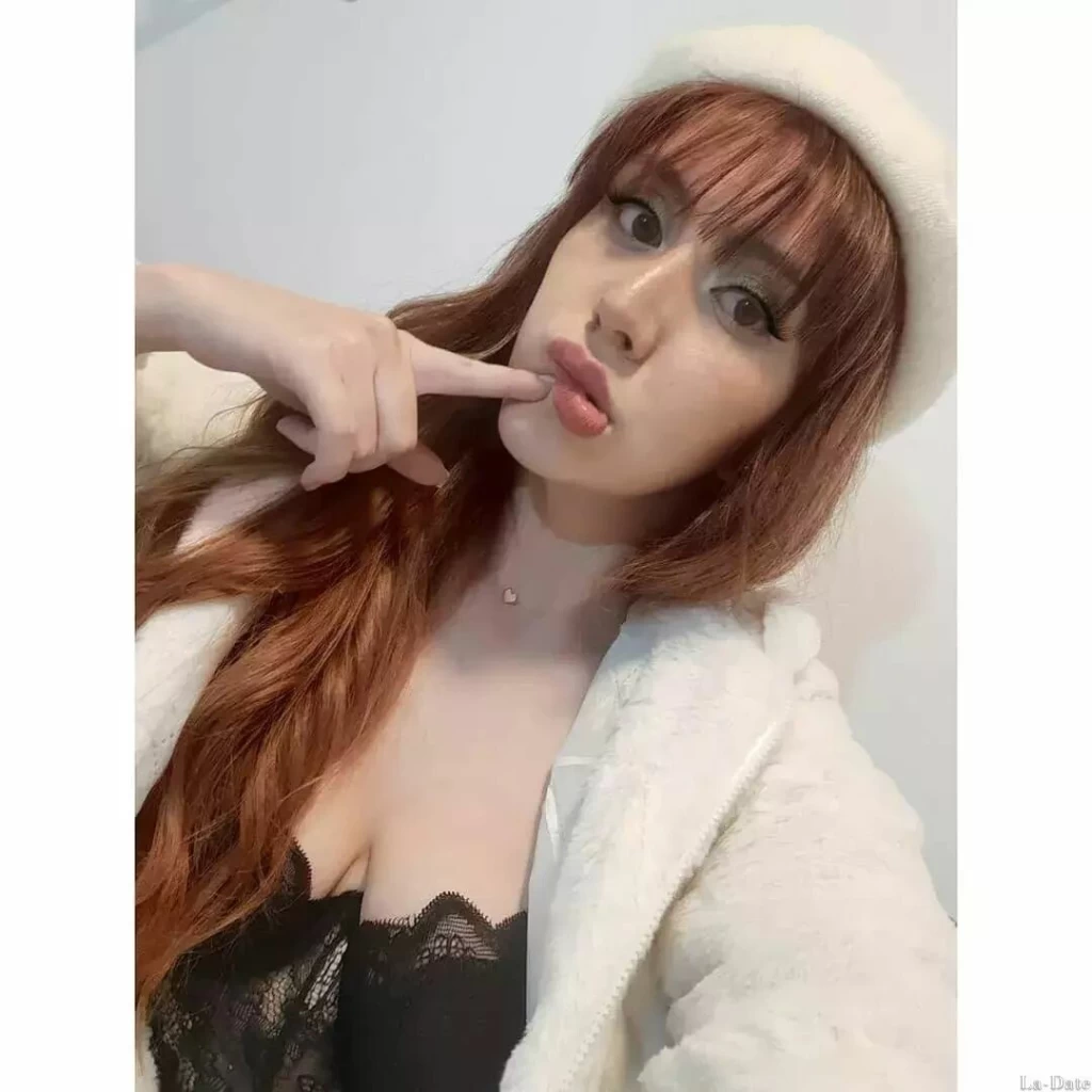 Diana Profile image 4