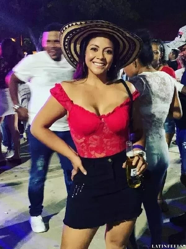 Yanet Profile image 1