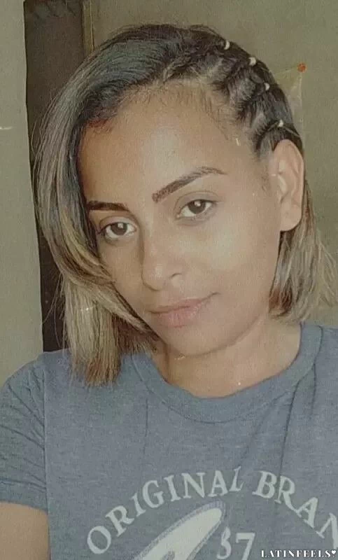 Alejandra Profile image 3